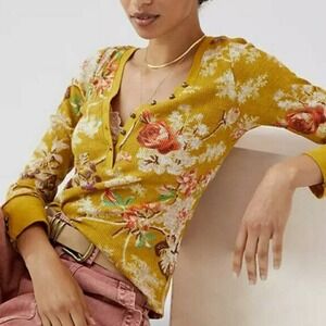 Anthropologie Pilcro Floral Waffle Knit Thermal Henley Top Womens Small Yellow